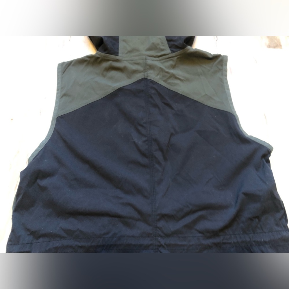 Indygena Cangur Women's Black & Olive Hooded Vest Wind Resistant - Picture 14 of 16